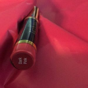 Dark pink lipsense